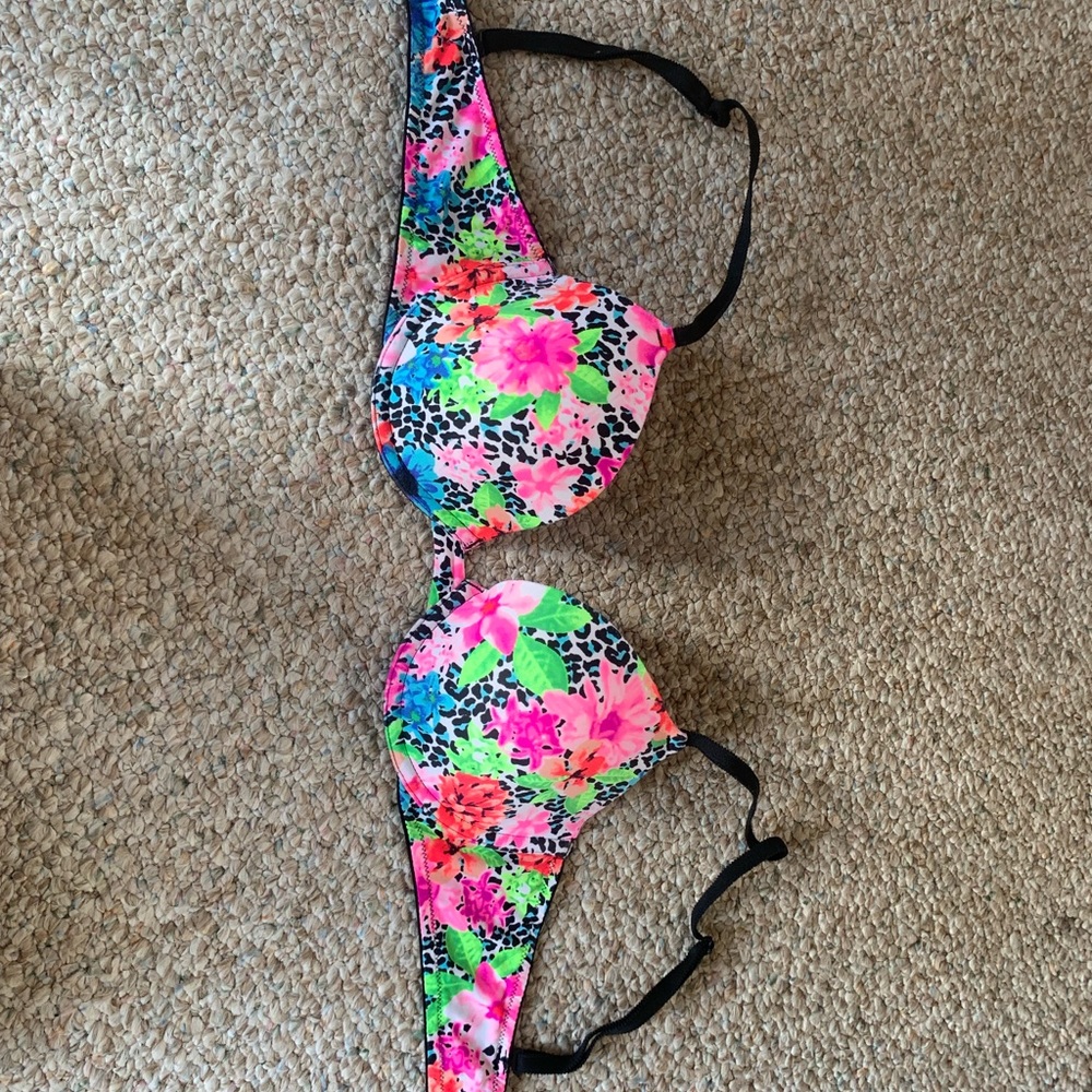 PINK bra